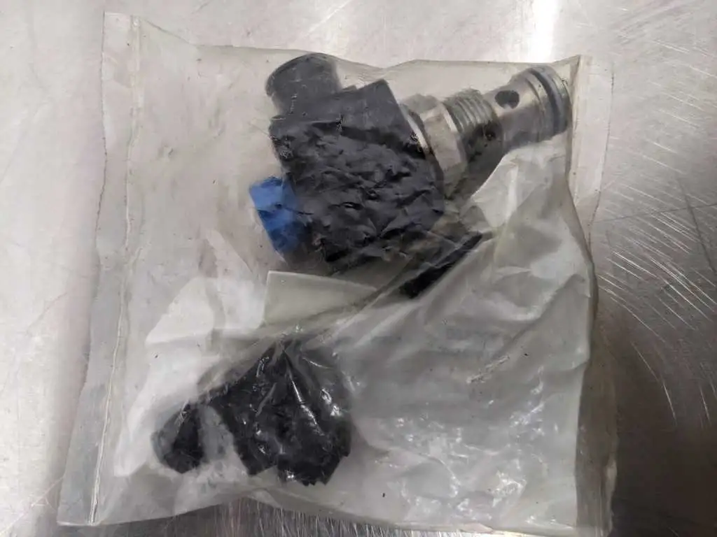 Rexroth 37148 Solenoid Valve 24, VDC, 0-230V, AC/DC Lutze 705800, L-V20-5800 - Image 4