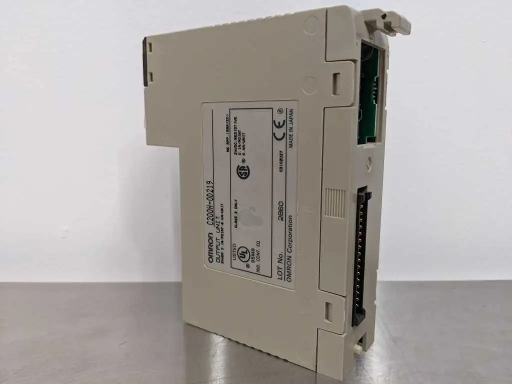 Omron C200H-OD219 Output Module 24, VDC 0.1A/point, 6.4A/unit - Image 5