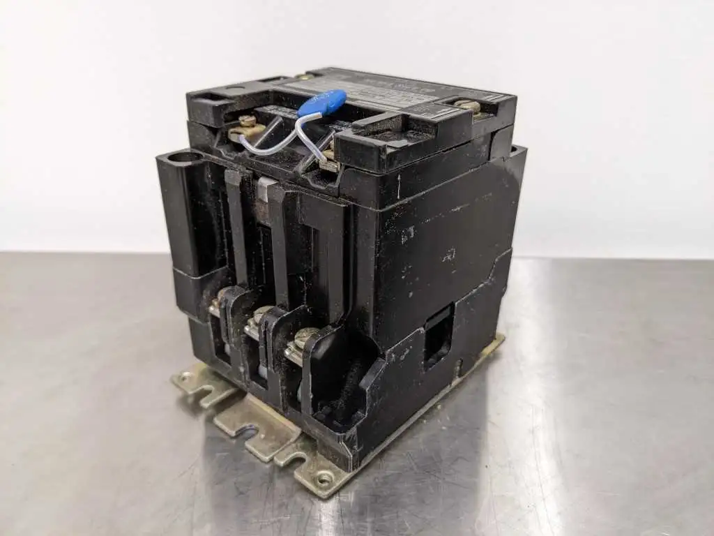 Square D 8536 Size 00 Motor Starter 1.5, 2HP 200, 230, 380, 460, 575, 600, VAC - Image 2