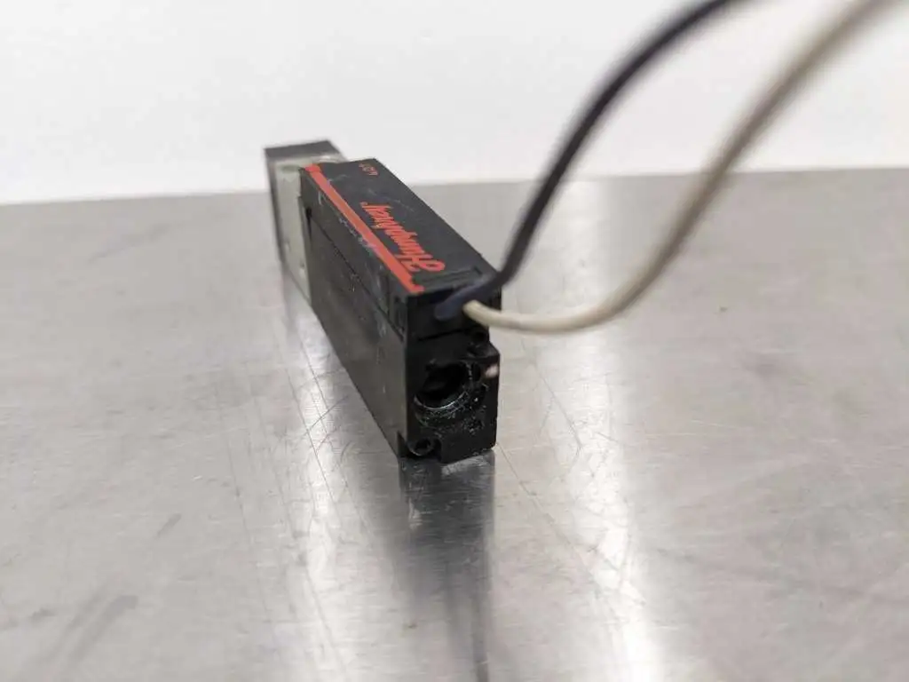 Humphrey 401 Micro Solenoid Valve 24, VDC 264-13 D93 - Image 4