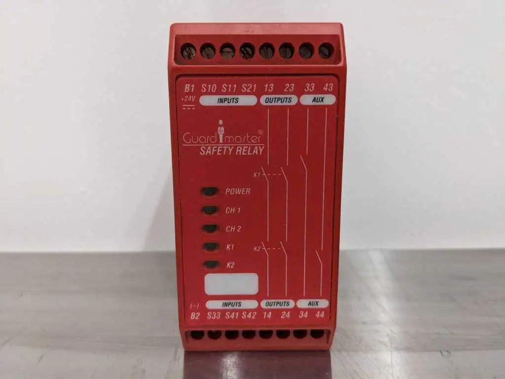 Allen-Bradley 440R-ZBL220Z24 Guardmaster Safety Relay Ser A - Image 2