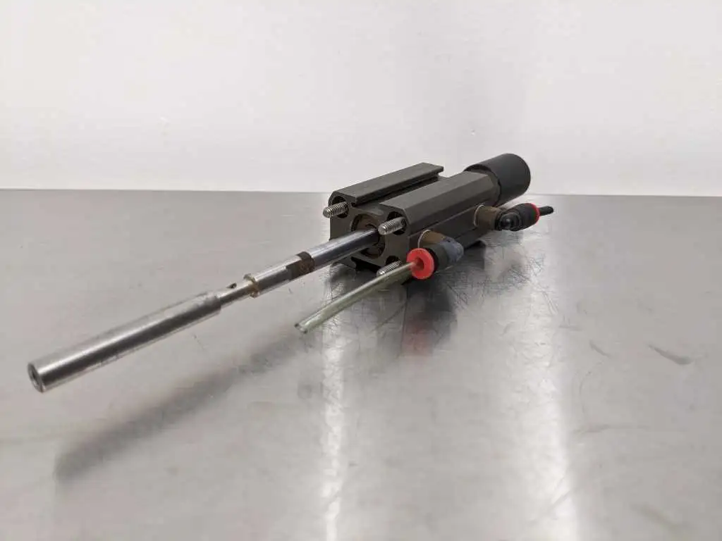 PHD CRD2U12X1-BB Pneumatic Compact Cylinder 1" Stroke - Image 4