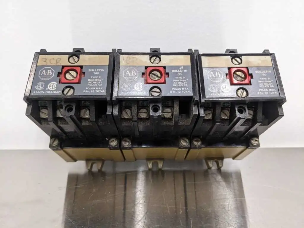 3 Pack Allen-Bradley 700-P200A1 AC Relay Ser A 3 Pole - Image 3
