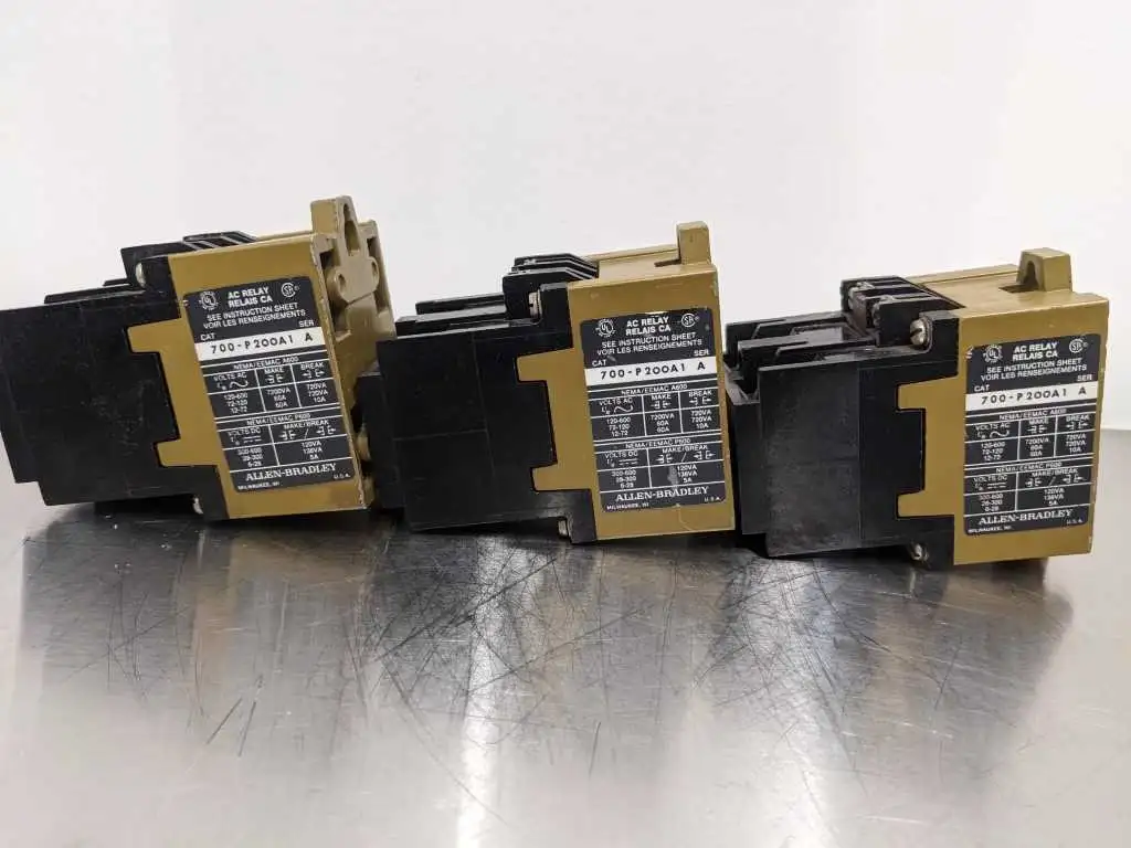 3 Pack Allen-Bradley 700-P200A1 AC Relay Ser A 3 Pole - Image 8