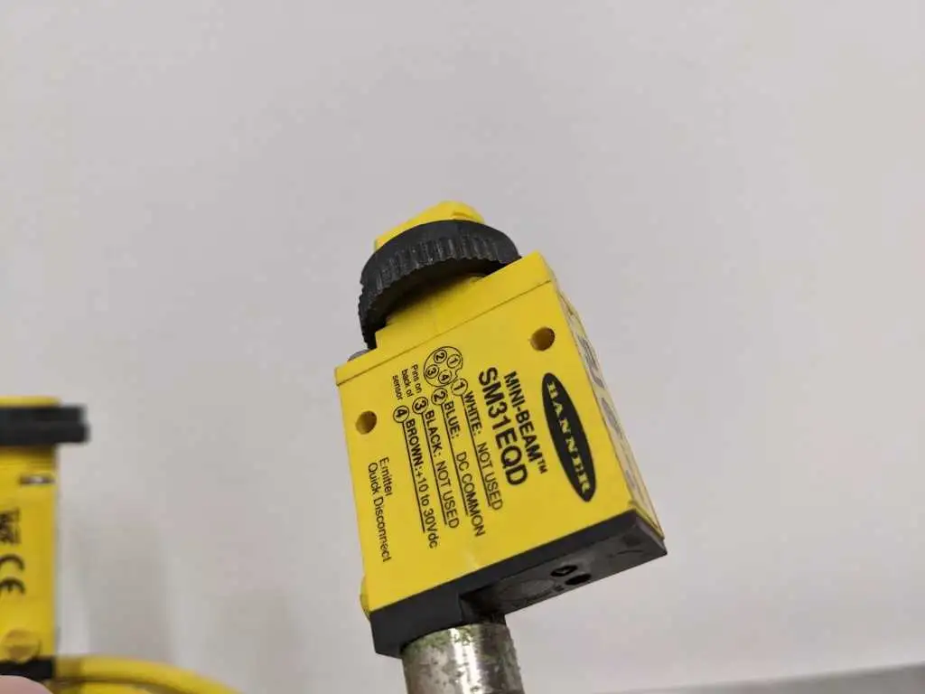 Banner SM31EQD SM31RQD Mini-Beam Photoelectric Sensor Receiver and Emitter - Image 7