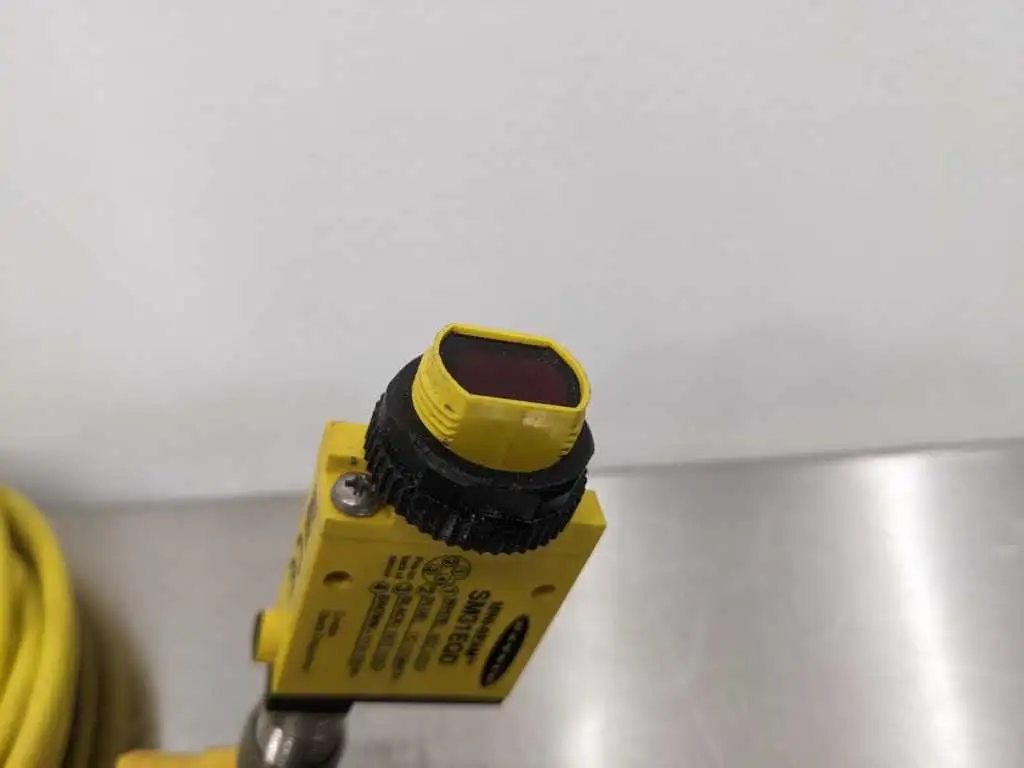 Banner SM31EQD SM31RQD Mini-Beam Photoelectric Sensor Receiver and Emitter - Image 9