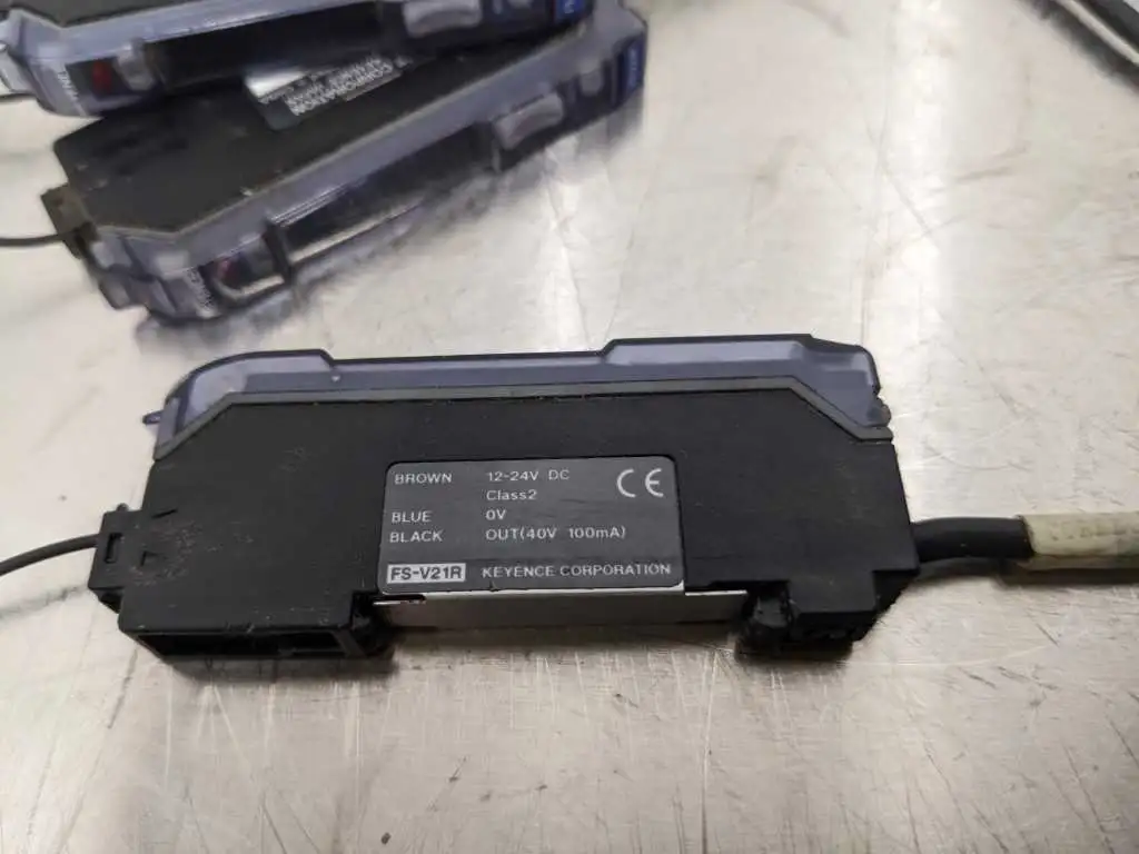 4 Pack Keyence FS-V21R Photoelectric Fiber Optic Amplifier - Image 7