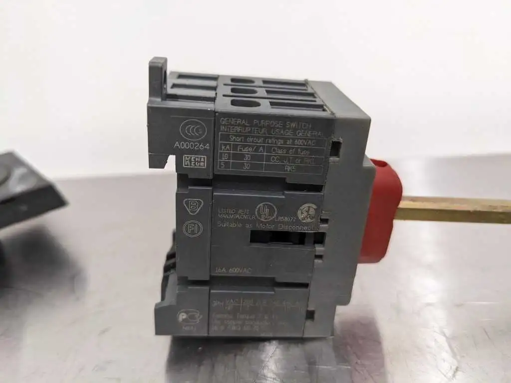 ABB OT16E3 Disconnect Switch 3, 5, 10HP 200, 208, 240, 480, 600 600 VAC 16A - Image 4