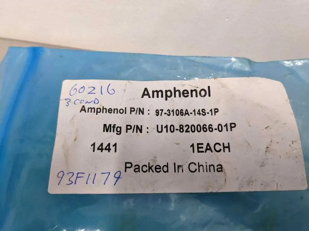 Amphenol 97-3106A-14S-1P 3 Pin Connector Plug Male U10-820066-01P - Image 4