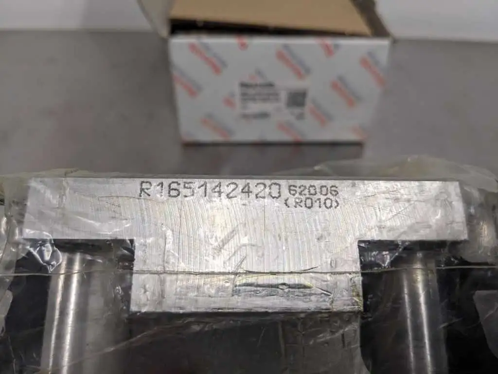 Rexroth R165142420 Ball Runner Block Carbon Steel KWD-045-FNS-C2-N-1 - Image 6