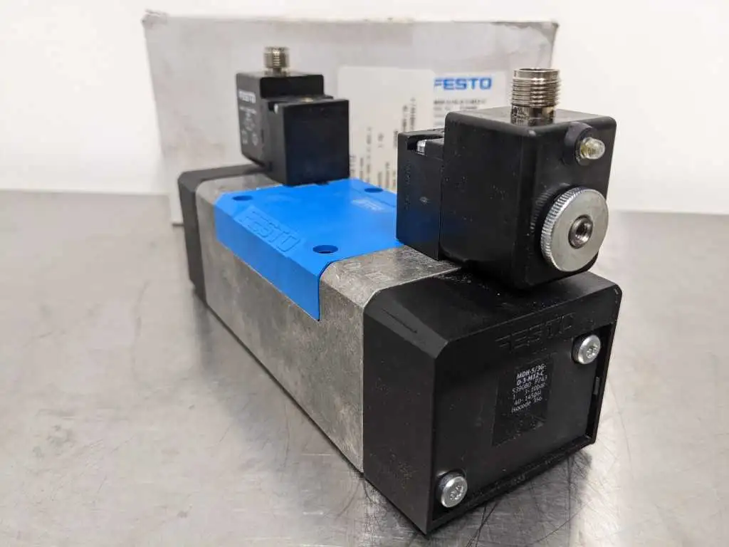 Festo MDH-5/3G-D-3-M12-C Solenoid Valve 539080 - Image 2