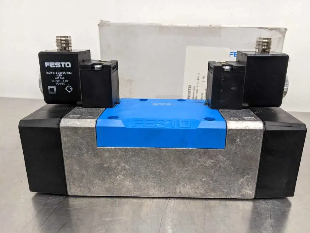 Festo MDH-5/3G-D-3-M12-C Solenoid Valve 539080 - Image 7