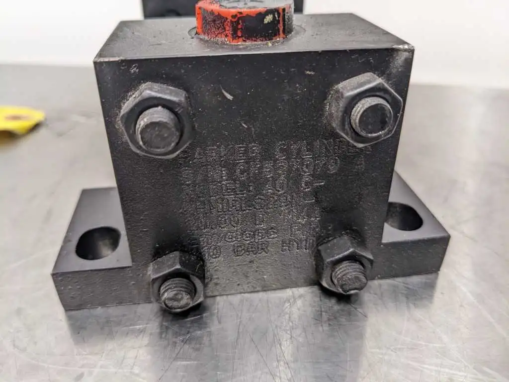 Parker 40 CKHMIRLS29M 20.00 D 1144 Hydraulic Cylinder 210 bar Series HMI - Image 6