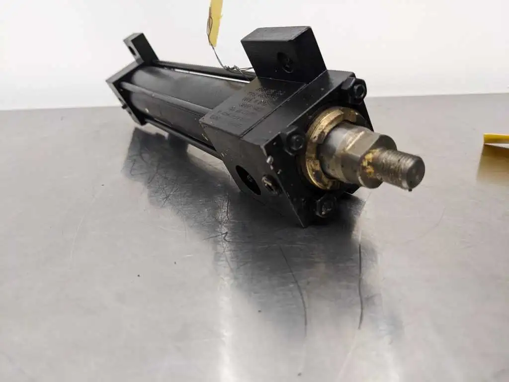 Parker 32 CCHMIRLS27MC 150.0 D 3344 Hydraulic Cylinder 210 bar Series HMI - Image 4