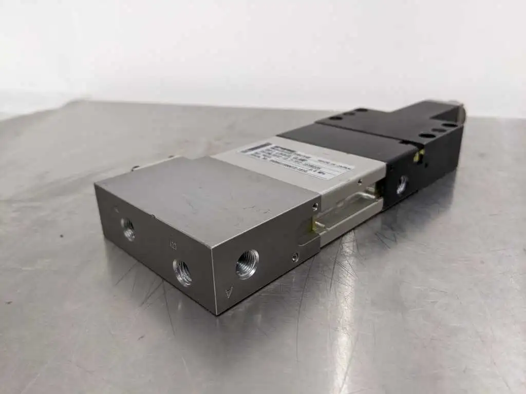 Parker XHF2MLSD32-12.7-YF2-15YB225 Locate Clamp 0.8 MPa Taiyo - Image 6