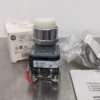 Allen-Bradley 800T-QT24W Pilot Light White Pushbutton Ser T Type 4, 13 - Image 4