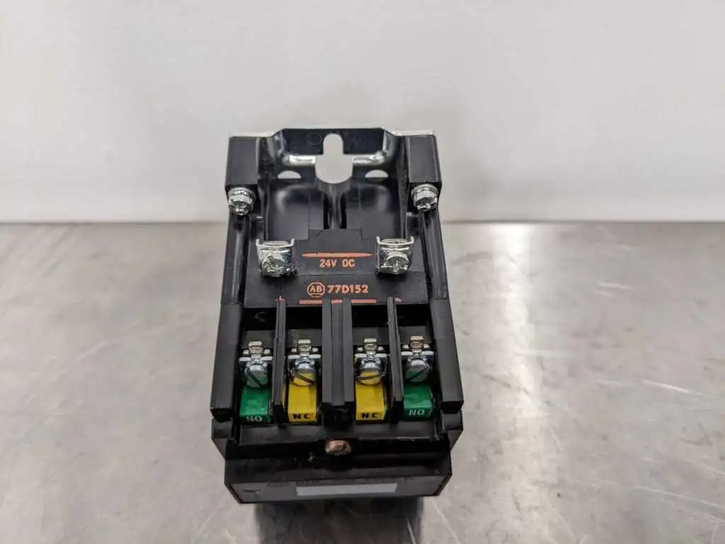 Allen-Bradley 700DC-R220Z24 Sealed DC Coil Relay - Image 6