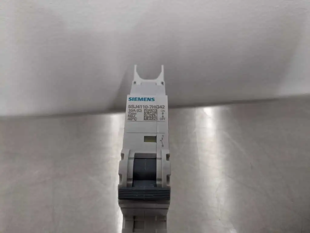 Siemens 5SJ4110-7HG42 Miniature Circuit Breaker 10A 1 Pole - Image 8