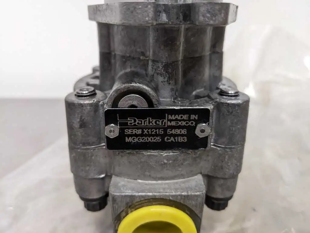 Parker MGG20025 CA1B3 Hydraulic Motor - Image 7