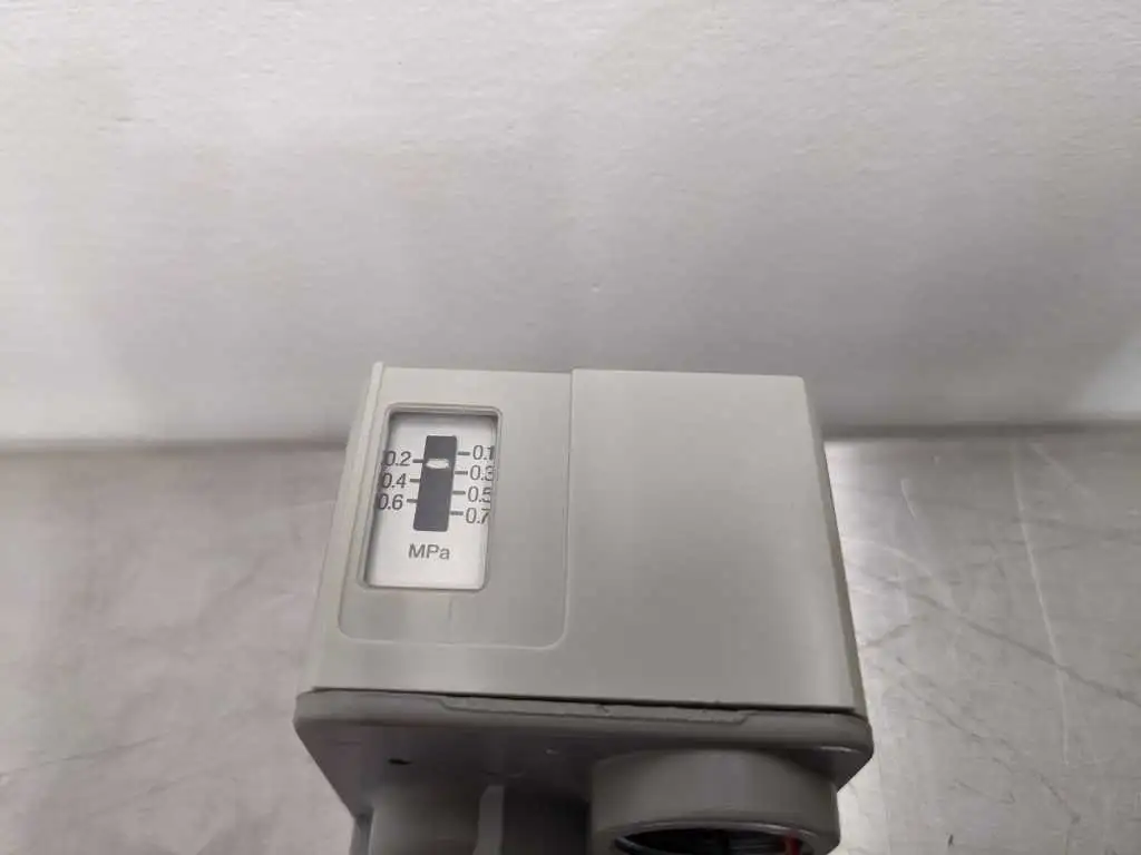 SMC IS3000-N02L5 Pressure Switch - Image 6