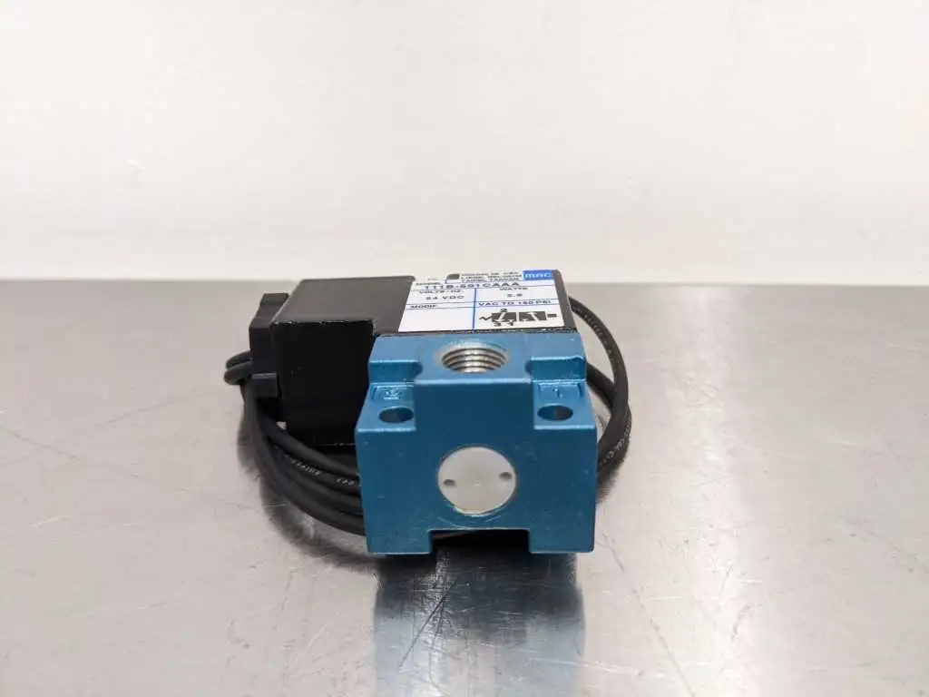 MAC 111B591CA Solenoid Valve New in Box - Image 6