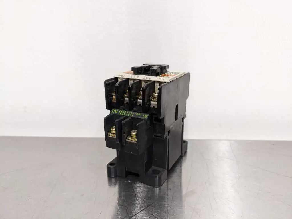 Fuji SC-03 Contactor 2,5HP 11A SC11AA - Image 3