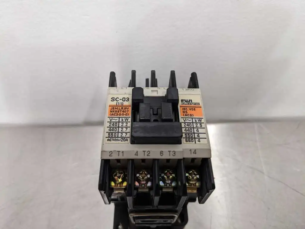 Fuji SC-03 Contactor 2,5HP 11A SC11AA - Image 5
