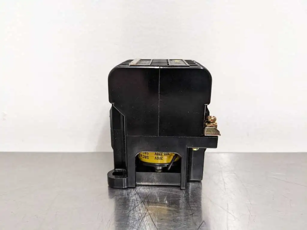 Fuji SRCa3631-0(4a) Magnetic Contactor New - Image 5