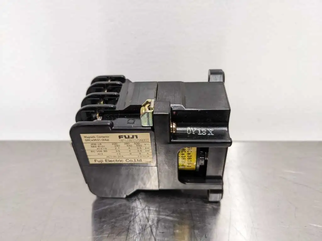 Fuji SRCa3631-0(4a) Magnetic Contactor New - Image 7