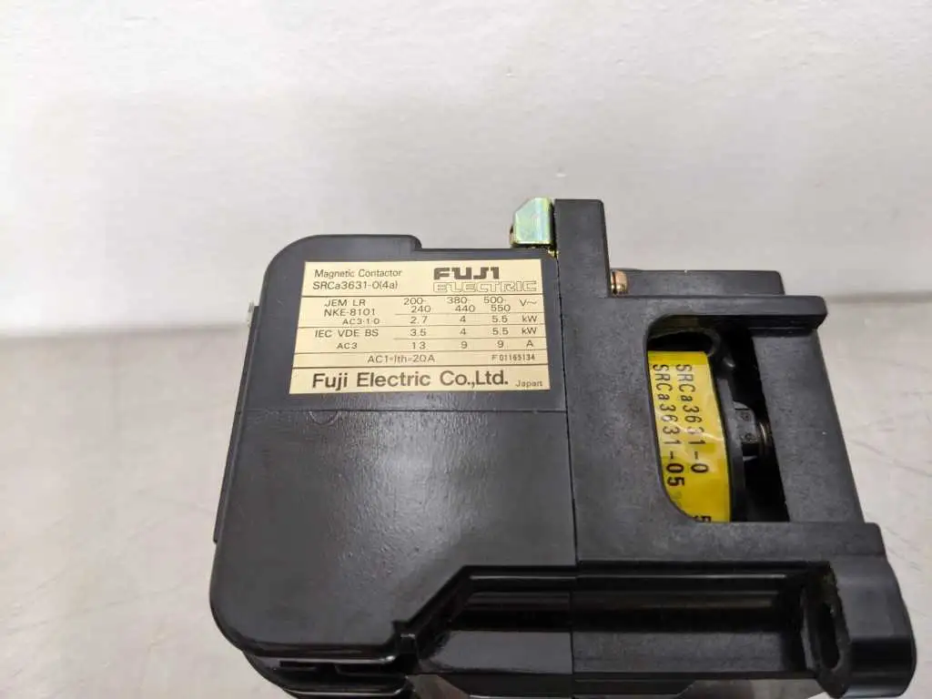 Fuji SRCa3631-0(4a) Magnetic Contactor New - Image 8