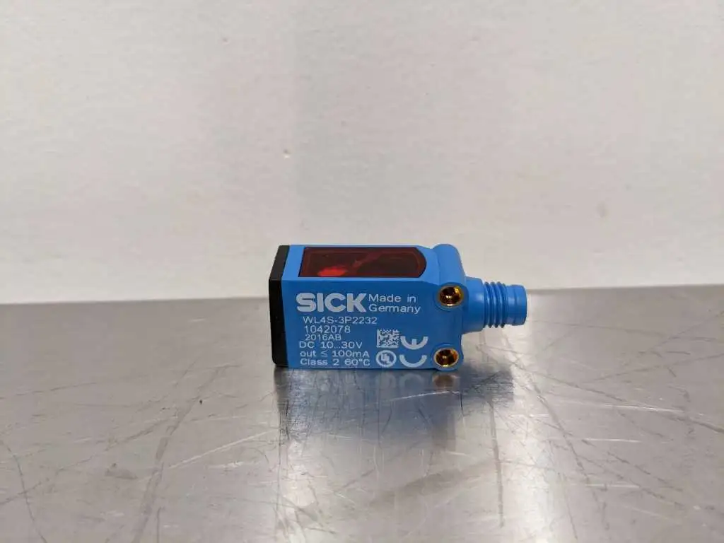 Sick WL4S-3P2232 Photoelectric Retro-reflective Sensor 1042078 - Image 2