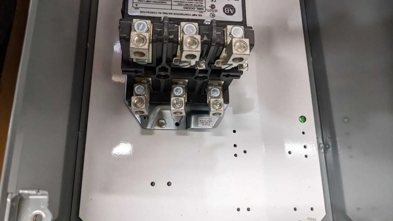 Allen-Bradley 500L-DAD930 AC Lighting Contactor 100 Amp 3 Pole N.O. Auxiliary Contact PN-100843 - Image 10
