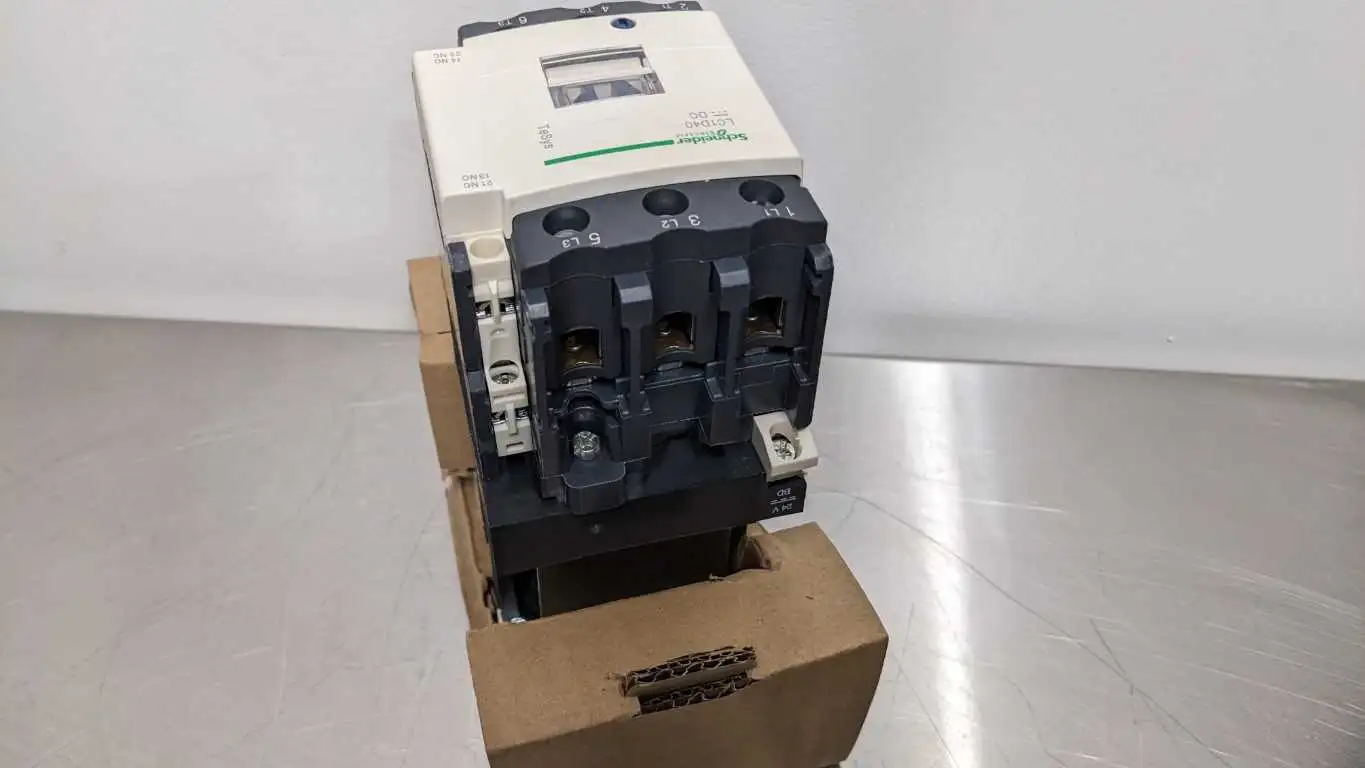 Schneider Electric LC1D40BD Contactor - Image 7