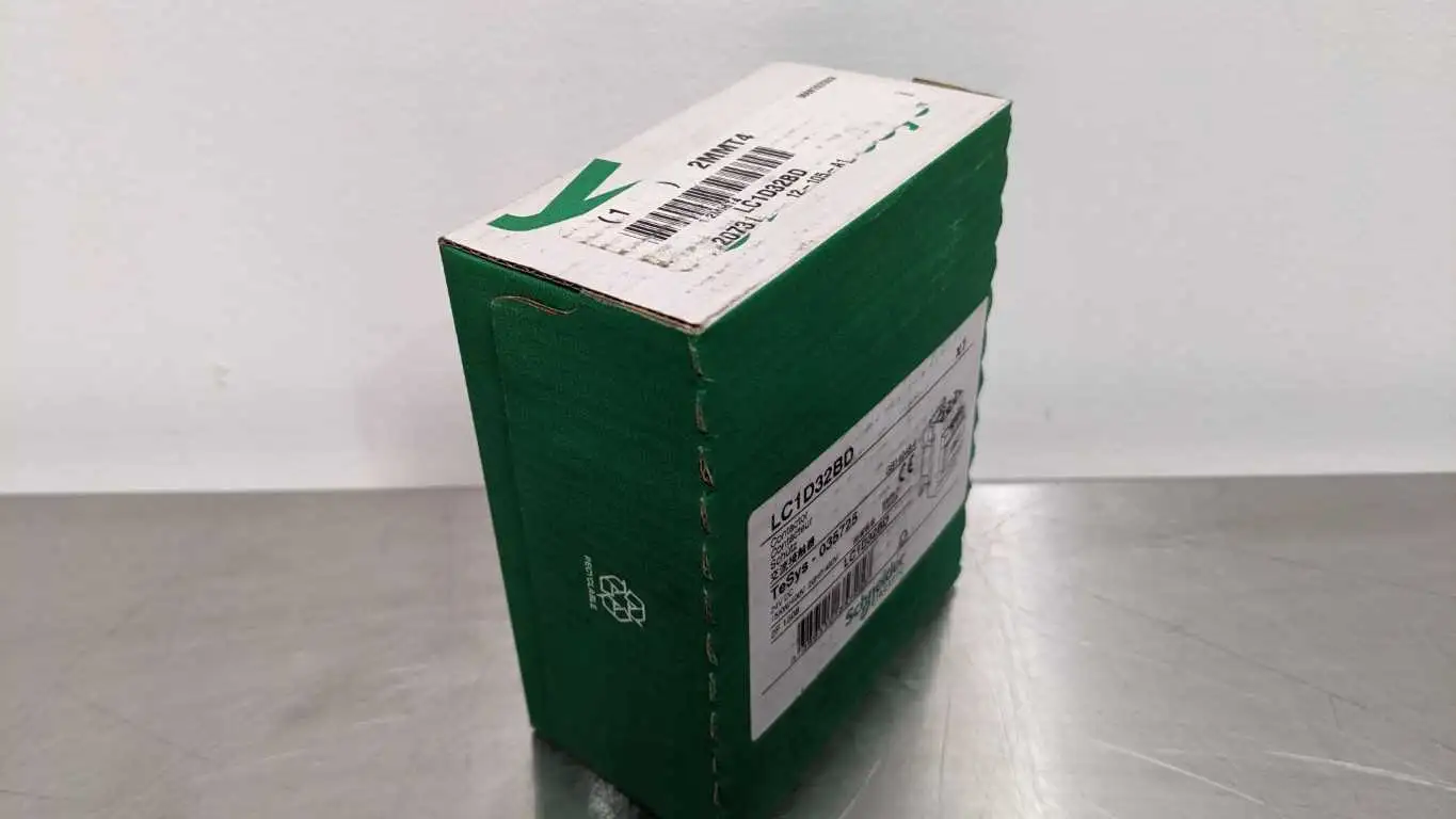 Schneider Electric LC1D32BD Contactor 24VDC 15kW 400V 20HP 480V New Factory Sealed - Image 3