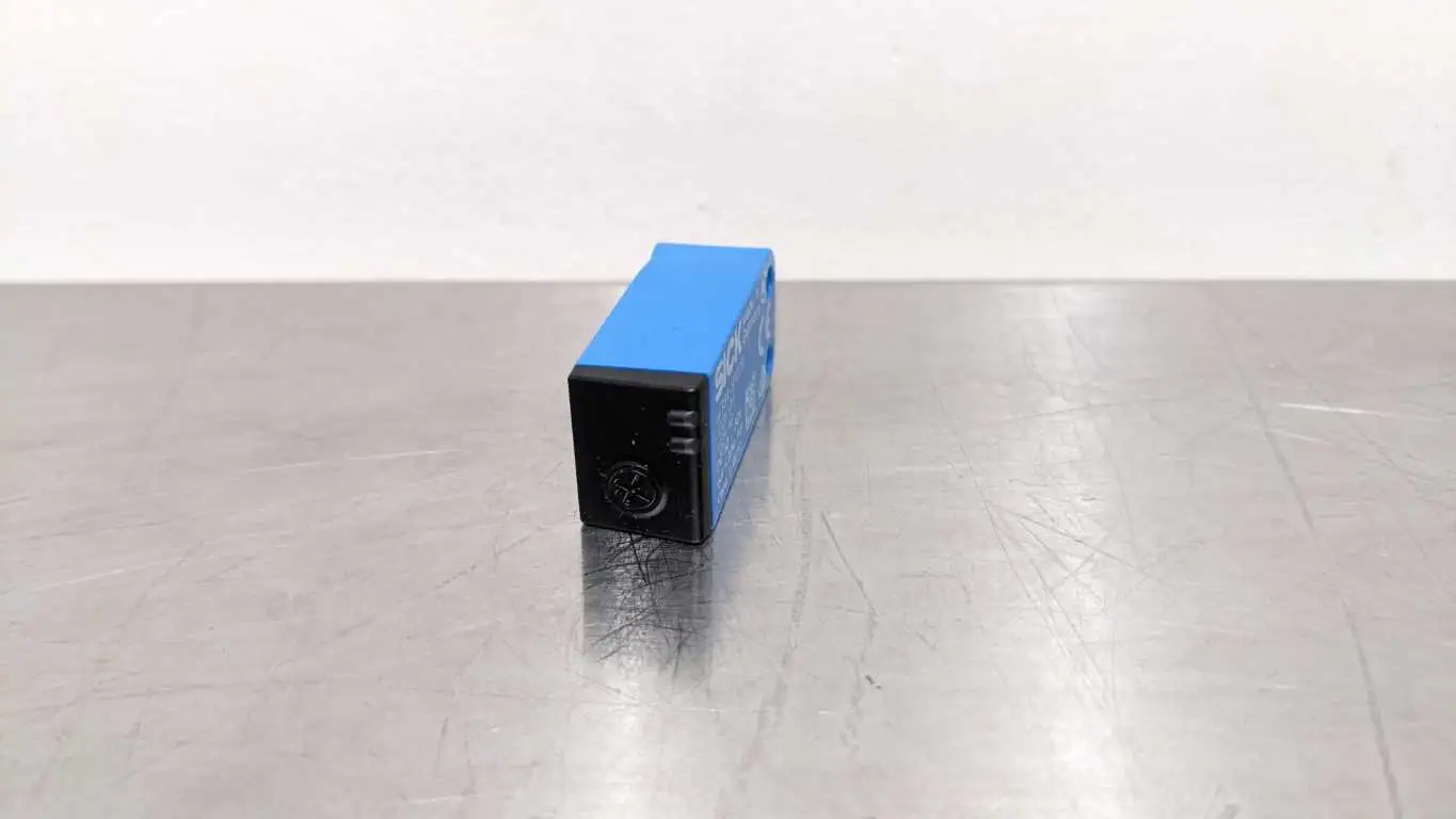 Sick WTB4-3P2261 Photoelectric Sensor W4-3 1028100 1729 New in Box - Image 4