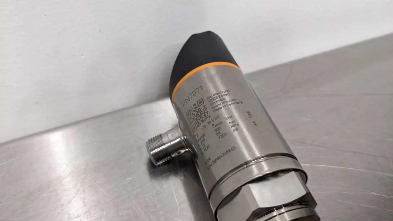 IFM Efector PN7071 Pressure Sensor with Display PN-250-SER14-QFRKG/US/ /V New in Box - Image 8
