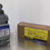 Square D 9007C54D Limit Switch Top Push Button Roller New in Box Ser A