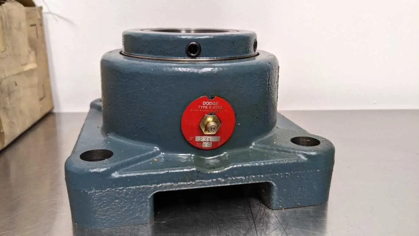 Dodge 023104 F4B-E-203R Flange Mount Bearing 2 3/16 Inch 4 Bolt - Image 5