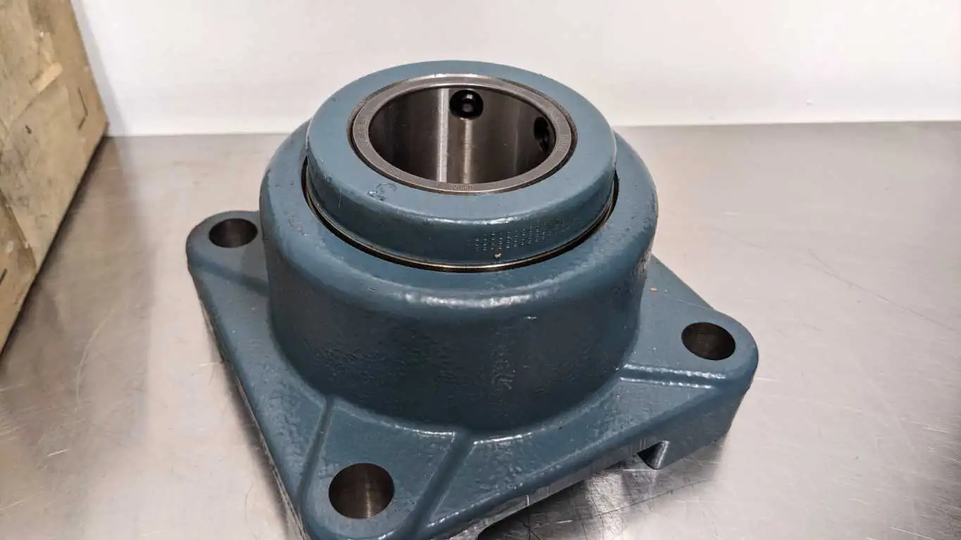 Dodge 023104 F4B-E-203R Flange Mount Bearing 2 3/16 Inch 4 Bolt - Image 7