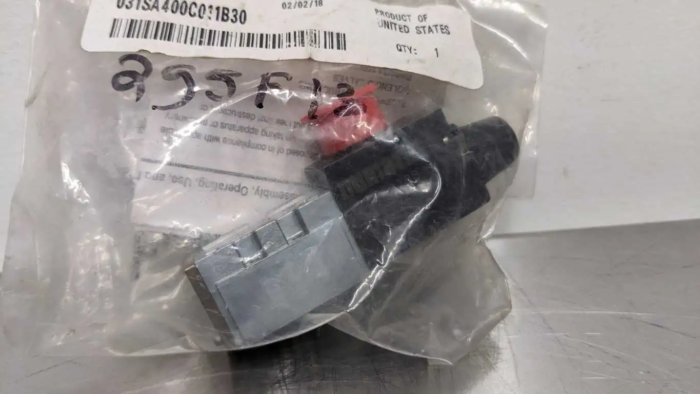 Numatics 031SA400C011B30 Solenoid Valve - Image 3