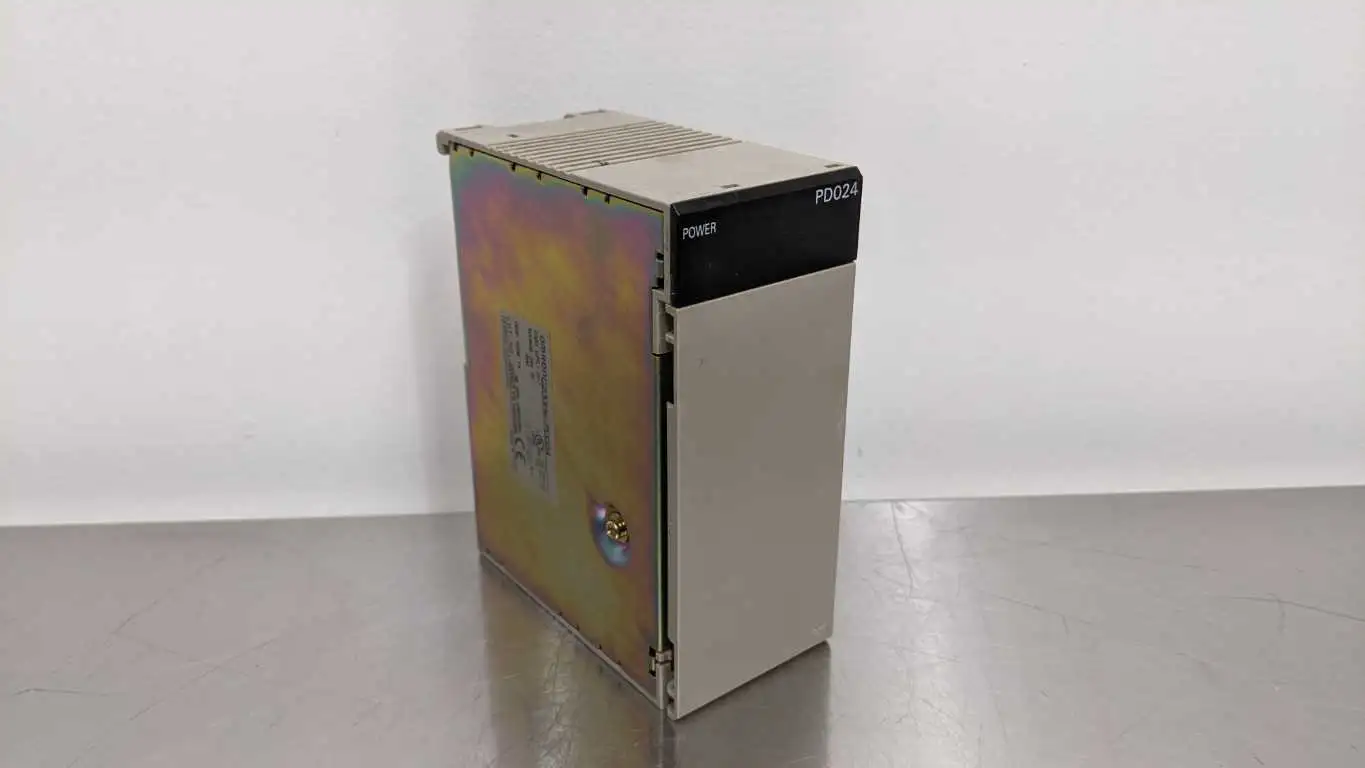 Omron C200HW-PD024 Power Supply Unit 24VDC - Image 2