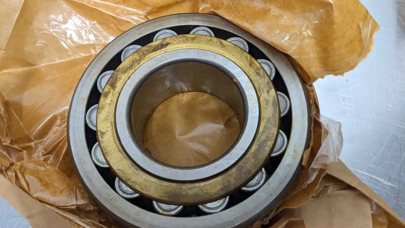 SKF 22314 CKY C3 W33 3/72 BF01 Spherical Roller Bearing - Image 4