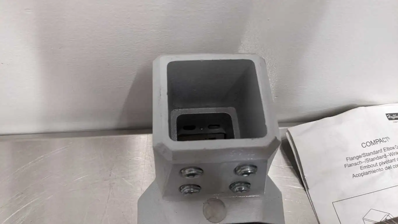 Hoffman C-CS5FECLG Flange Standard Elbow Coupling Compact - Image 5