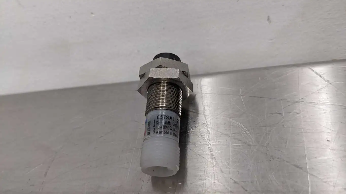 Eaton E57SAL12T110ED Inductive Proximity Sensor 12mm Tubular - Image 5