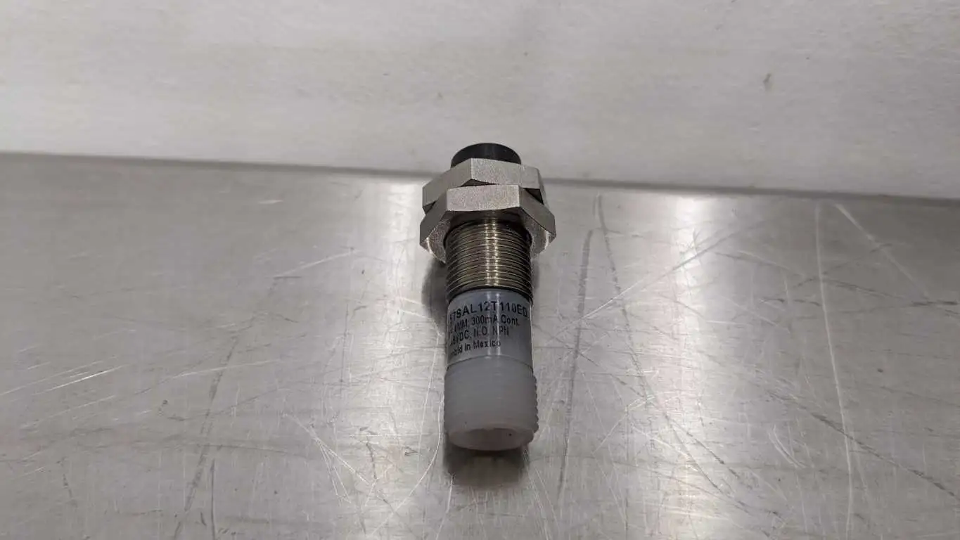 Eaton E57SAL12T110ED Inductive Proximity Sensor 12mm Tubular - Image 6