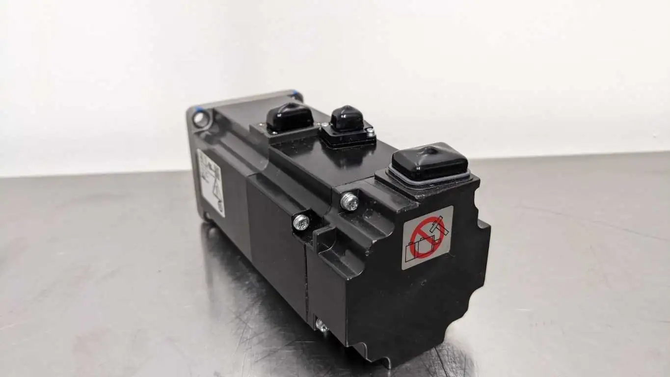 Mitsubishi HG-KR43B AC Servo Motor 3000 RPM 3AC 108V 2.6A 400W IP65 - Image 4