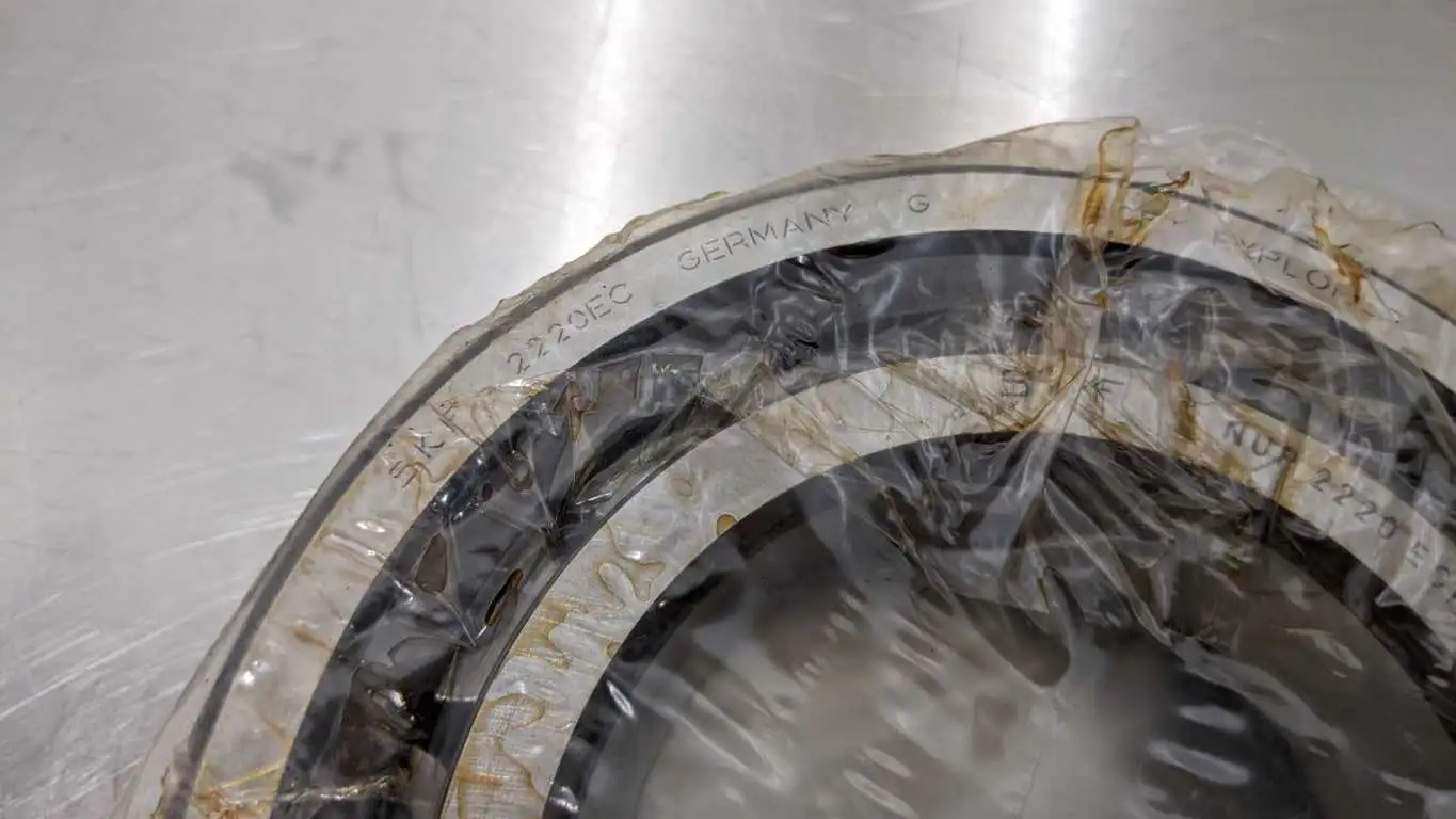 SKF NUP 2220 ECP Single Row Cylindrical Roller Bearing 100mm ID 180mm OD 46mm Wide NUP2220ECP Explorer 341G - Image 3