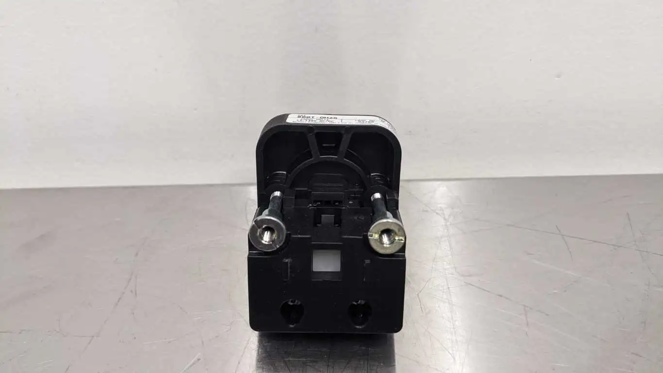 Allen-Bradley 800T-QH2R Pilot Light Red Lens LED Lamp Ser V 30mm 12-130, VAC/VDC - Image 4