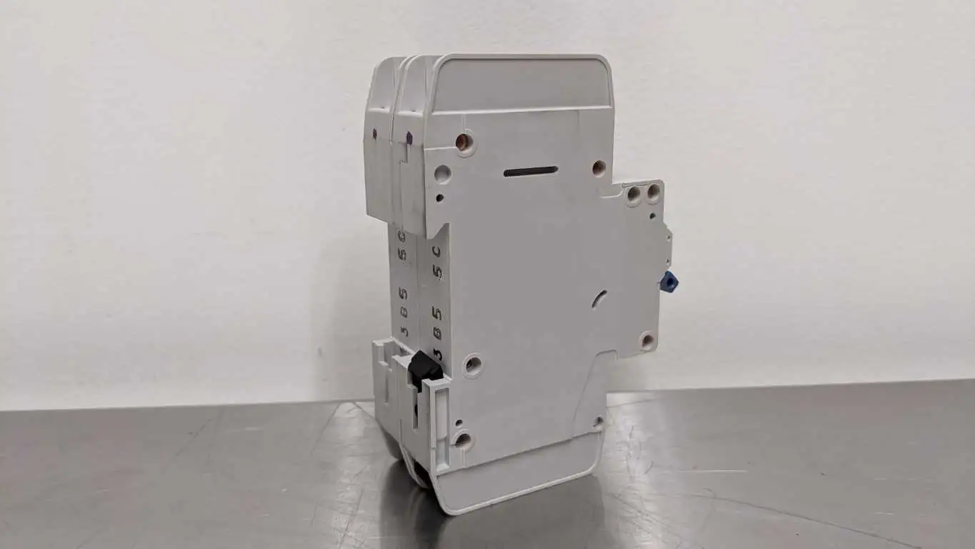 Allen-Bradley 1489-A2C050 Industrial Circuit Breaker Ser A 5A 2 Pole 480Y/277 VAC 48VDC New in Box - Image 3