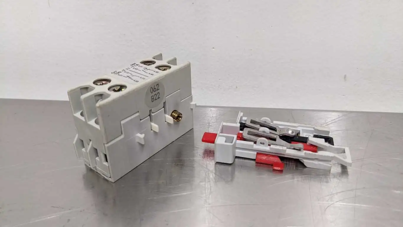 Allen-Bradley 190-T11-11 Trip Indicator - Image 7